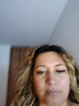 Snapshot of Devil_Sara chatting on February 1, 4:00 am Devil Sara online show from February 1, 4:00 am