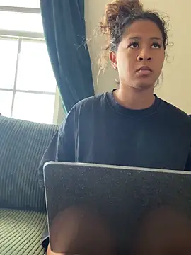 VanessaBling online show from October 4, 2:59 pm