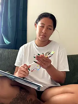 VanessaBling online show from November 28, 4:20 pm