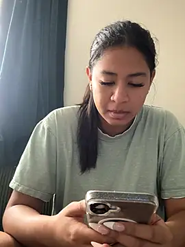 VanessaBling online show from December 20, 3:52 pm