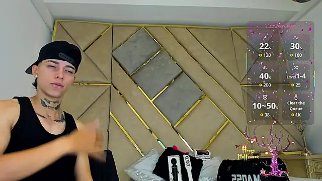 AmberAdams  online show from October 23, 1:21 pm