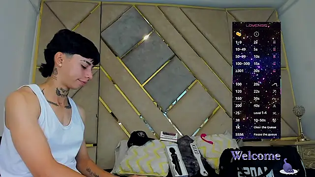 AmberAdams  online show from November 4, 2:38 pm