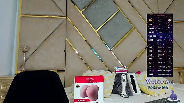 AmberAdams  online show from November 9, 5:11 pm