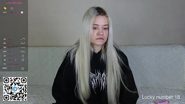 mybunnywendy online show from December 19, 1:40 pm