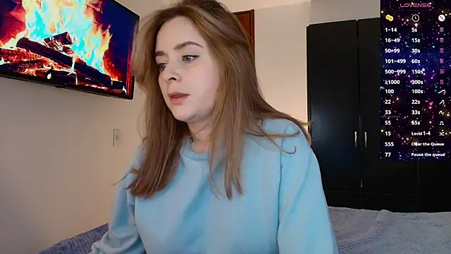 Snapshot of miss_seline chatting on December 2, 9:17 pm miss seline online show from December 2, 9:17 pm