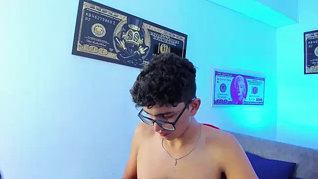 TylerWhite  online show from January 28, 6:27 am