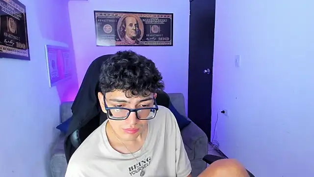 TylerWhite  online show from February 26, 2:48 am