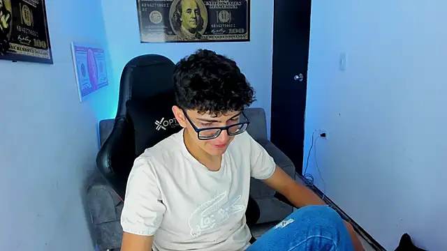 TylerWhite  online show from March 1, 2:48 am