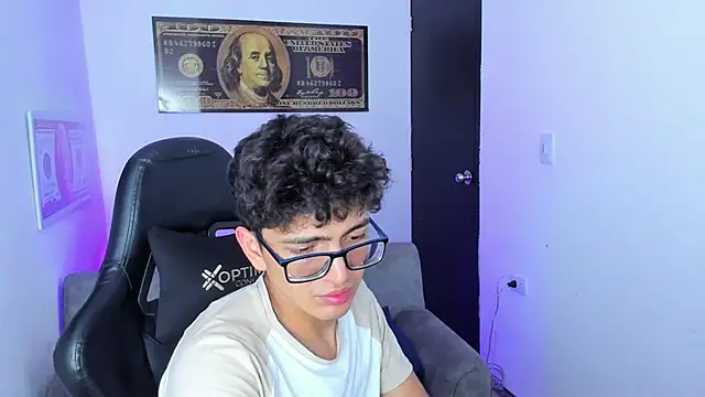 TylerWhite  online show from March 9, 6:50 am