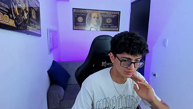 TylerWhite  online show from March 15, 5:52 am