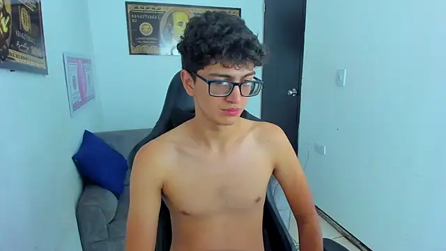 TylerWhite  online show from March 16, 5:58 am