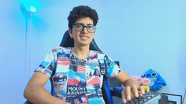 TylerWhite  online show from September 19, 6:15 am