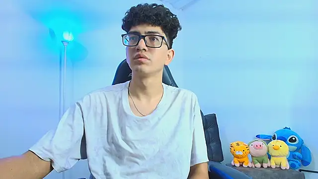 TylerWhite  online show from October 7, 9:28 am