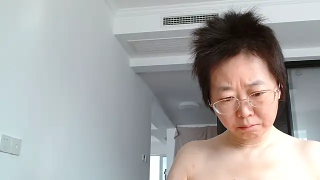 Snapshot of sonyx chatting on February 6, 3:00 am sonyx online show from February 6, 3:00 am