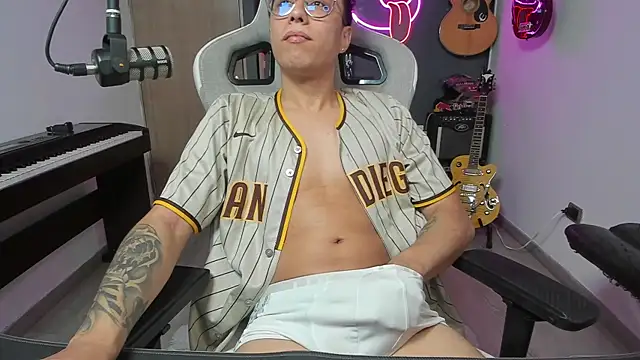 granxarma960 online show from January 5, 3:43 am