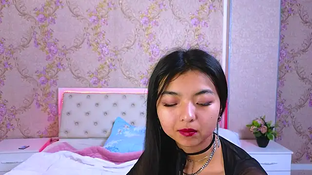 Shy Kira online show from January 22, 1:11 pm