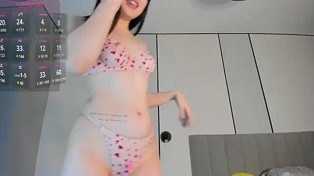 Naomi 52 online show from February 6, 7:35 am