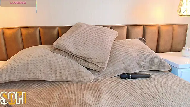 Sofia Convers online show from March 12, 7:38 pm