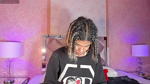 Maxim-Walker online show from March 5, 3:08 am