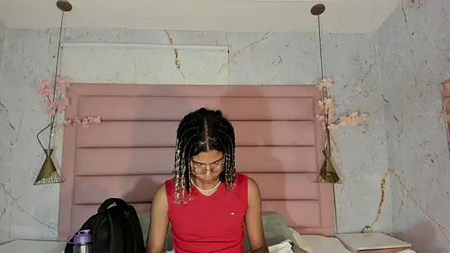 Maxim-Walker online show from September 19, 3:52 am