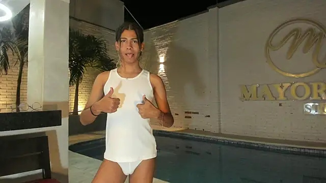 Maxim-Walker online show from November 28, 3:09 am