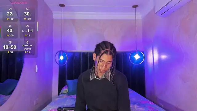 Maxim-Walker online show from January 8, 3:20 am