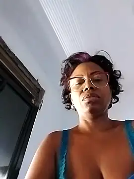 littlebrunett online show from March 8, 1:48 pm