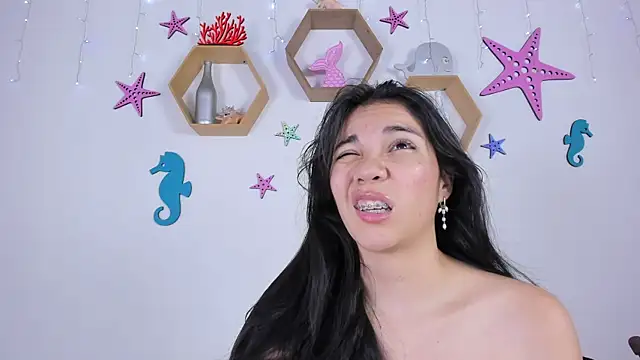 Emiily Parkerr online show from March 6, 9:14 am