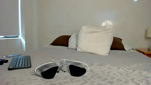 melisa ferretti online show from November 10, 6:07 pm