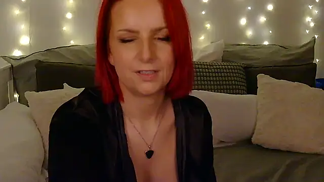 Off  Melonenmandy online show from January 12, 9:40 pm