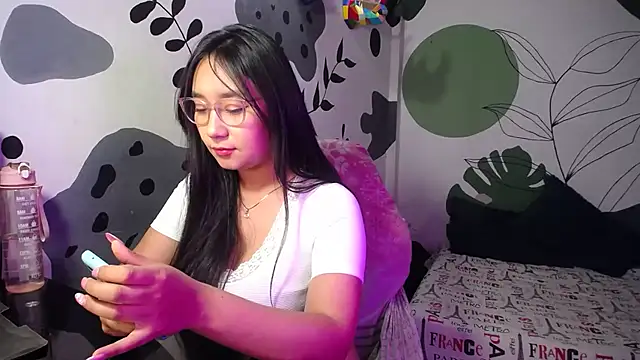 Snapshot of Anny_Angelic chatting on May 24, 11:43 pm Anny Angelic online show from May 24, 11:43 pm