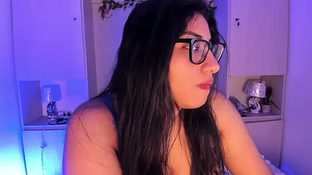 Snapshot of CANDYGABYY chatting on June 12, 8:41 pm CANDYGABYY online show from June 12, 8:41 pm