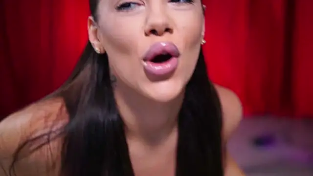 Snapshot of NatyDesiree chatting on January 20, 7:25 pm NatyDesiree online show from January 20, 7:25 pm