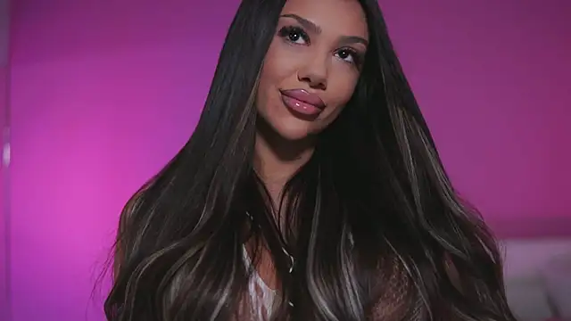 Snapshot of NatyDesiree chatting on February 11, 10:39 pm NatyDesiree online show from February 11, 10:39 pm