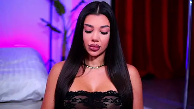 Snapshot of NatyDesiree chatting on November 2, 10:17 am NatyDesiree online show from November 2, 10:17 am