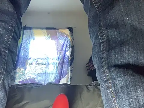 Snapshot of pantslesstraveler_plt chatting on September 25, 9:40 pm pantslesstraveler plt online show from September 25, 9:40 pm