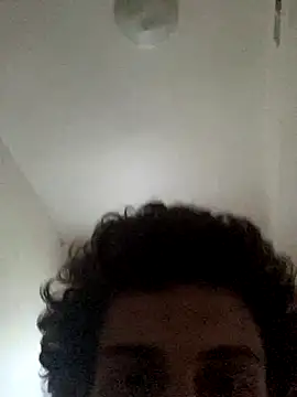 Snapshot of pantslesstraveler_plt chatting on October 3, 10:51 pm pantslesstraveler plt online show from October 3, 10:51 pm