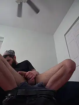 Snapshot of pantslesstraveler_plt chatting on February 23, 8:06 pm pantslesstraveler plt online show from February 23, 8:06 pm