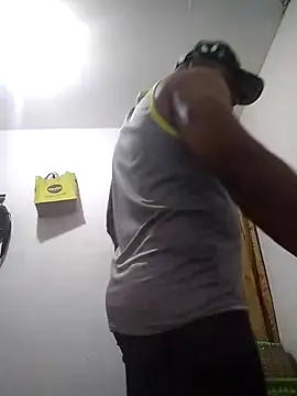 SaucyAffair0 online show from March 13, 4:49 am