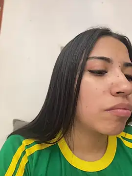 Snapshot of SaritaHot_69 chatting on December 24, 3:16 pm SaritaHot 69 online show from December 24, 3:16 pm