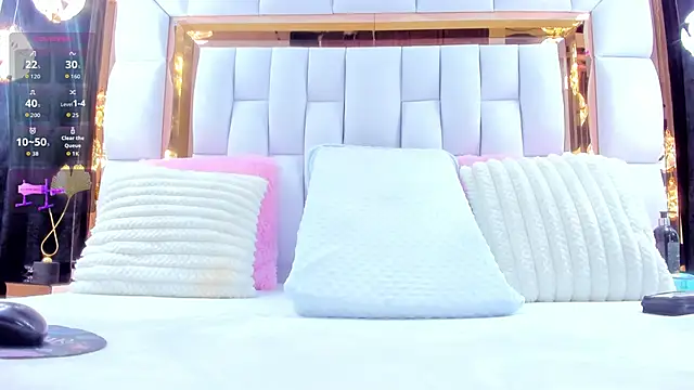 RileySweett online show from November 24, 11:43 am