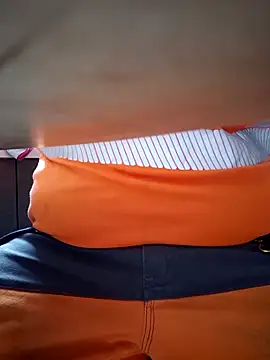 Snapshot of ced62000 chatting on October 27, 11:36 am ced62000 online show from October 27, 11:36 am