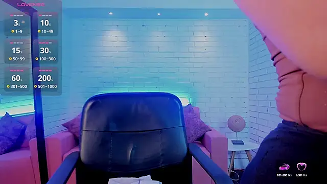 paulina sweett  online show from September 17, 12:18 pm