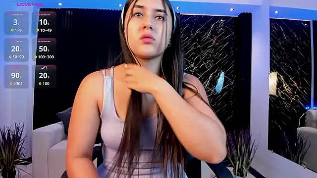 paulina sweett  online show from February 19, 1:18 pm