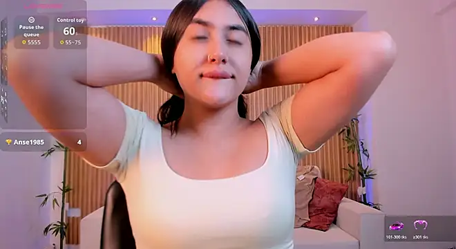 paulina sweett  online show from June 20, 12:19 pm