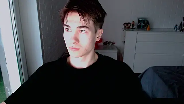 MarkusDean online show from November 6, 4:24 am