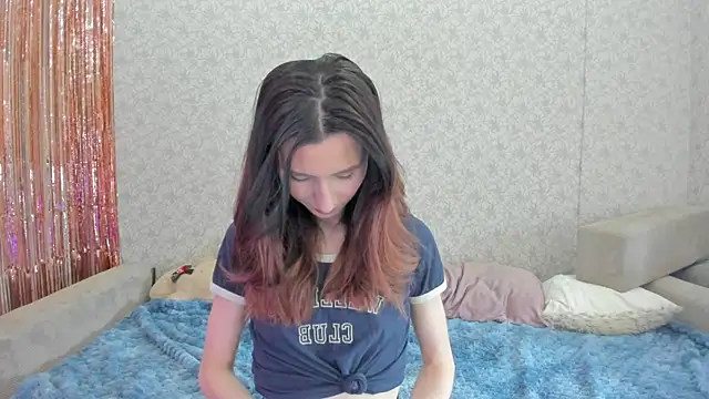 crystalnut online show from February 4, 4:15 am