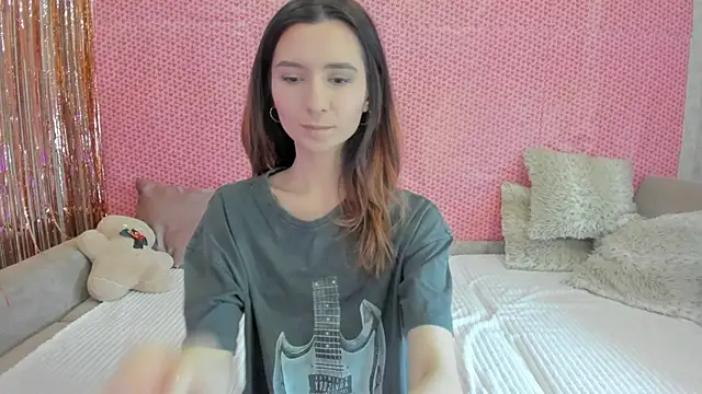 crystalnut online show from February 6, 4:10 am