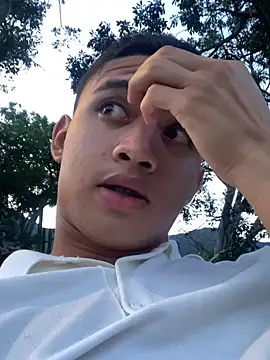 ALAN SANTHOS online show from September 14, 11:04 pm