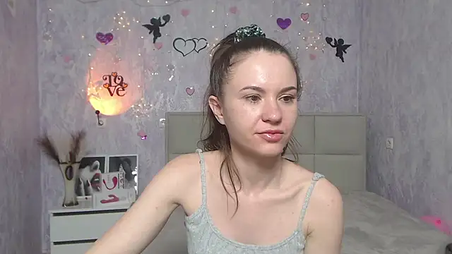 KaraCriegs online show from February 11, 4:33 am